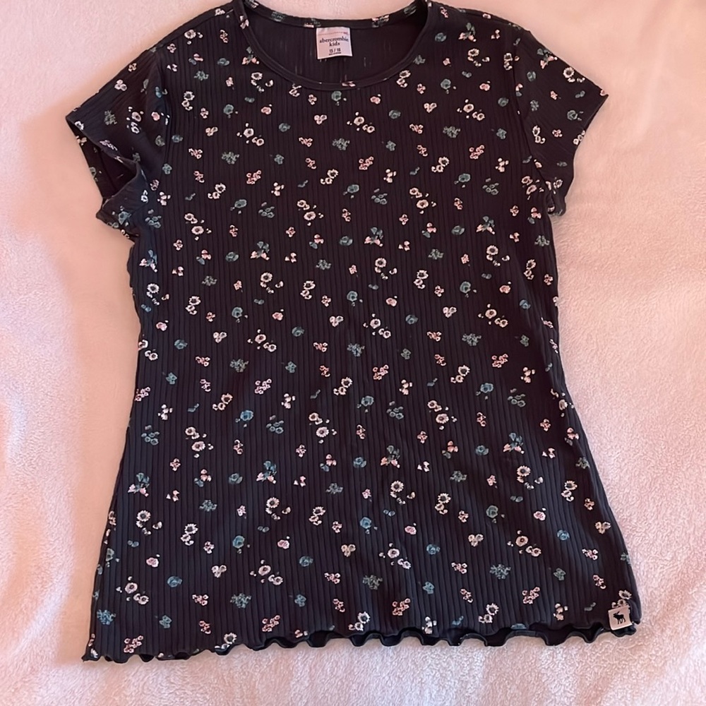 Abercrombie kids- girls ribbed floral shirt